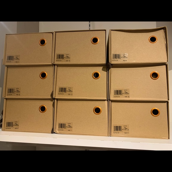 Slip on Gia Sneakers - Picture 8 of 17